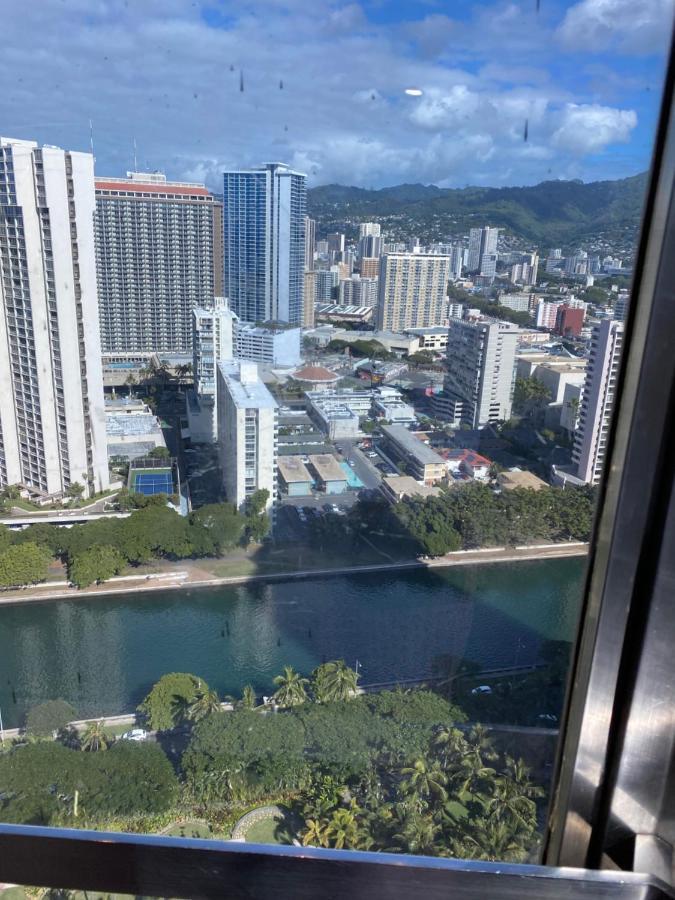 Апарт готель Waikiki High-Rise Sea View Free Parking Гонолулу Екстер'єр фото